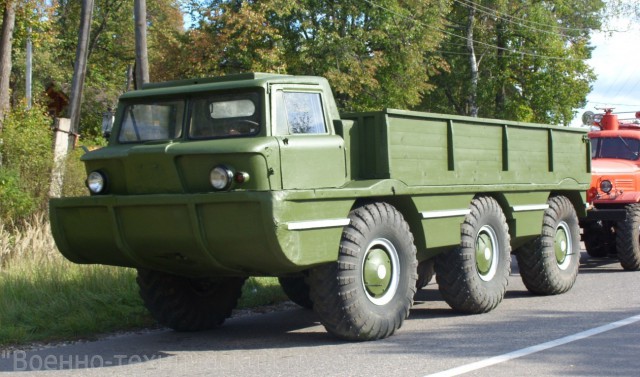 Военные грузовики
