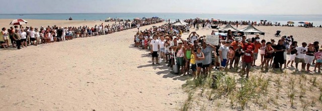 Морская черепаха Андре возвращается в море