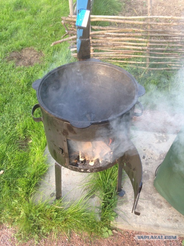 Баранья нога с куриной печенью