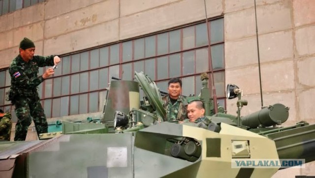 Украина представила Таиланду партию танков "Оплот"