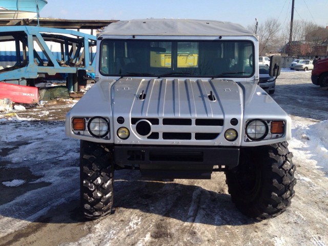 Нечасто встречающейся внедорожник - Toyota Mega Cruiser