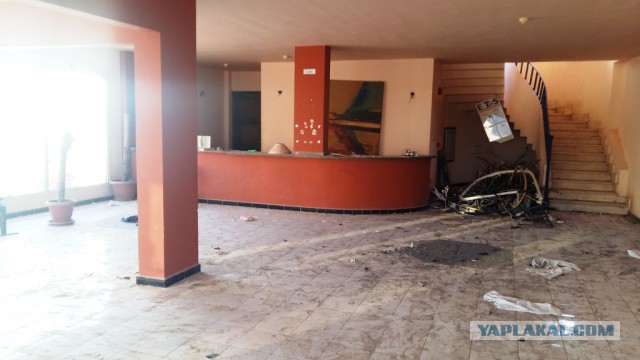 Поход на заброшенный отель Yara Beach Club в Египте