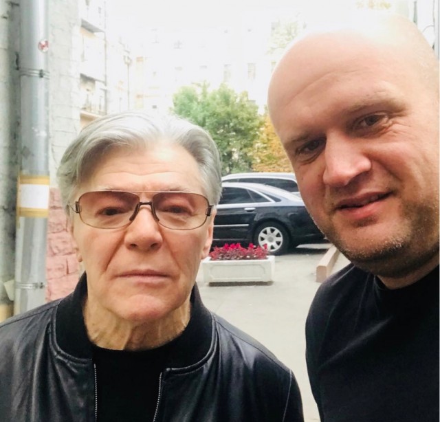 ЯП, а у кого из вас есть фото со знаменитостью?