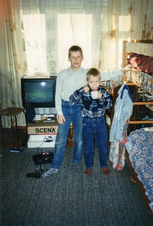 Привет из 90-х