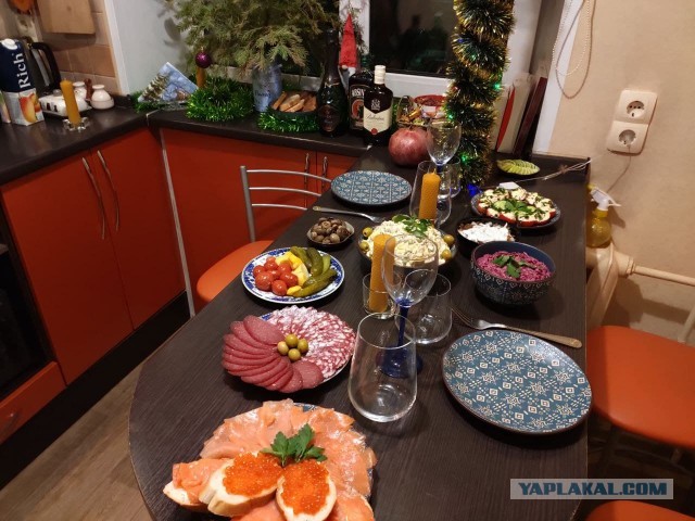 Хвастаемся столами?