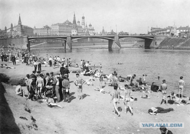 Как купались в Москве-реке