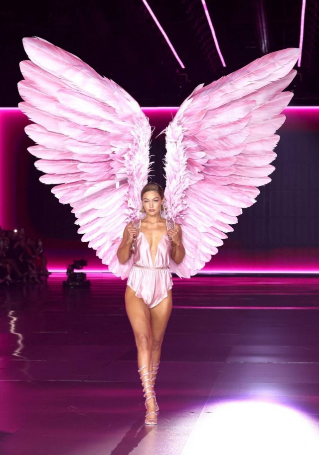Грандиозное шоу Victoria's Secret-2024!