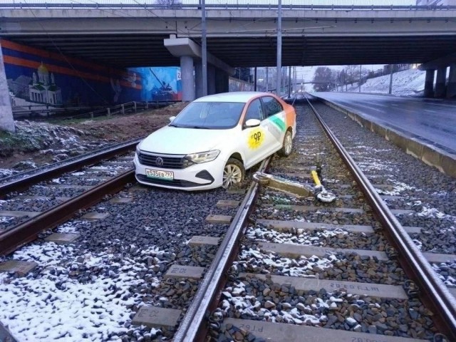 Загадка из Нижнего Новгорода, и ни души на месте.