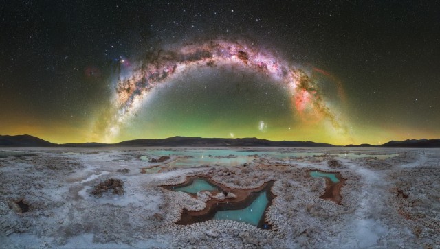 Лучшие снимки Млечного Пути по итогам конкурса Milky Way Photographer of the Year 2026.