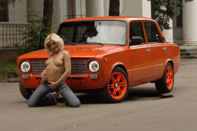Девушки и авто