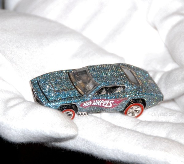 Есть машины и подороже (6 фото)