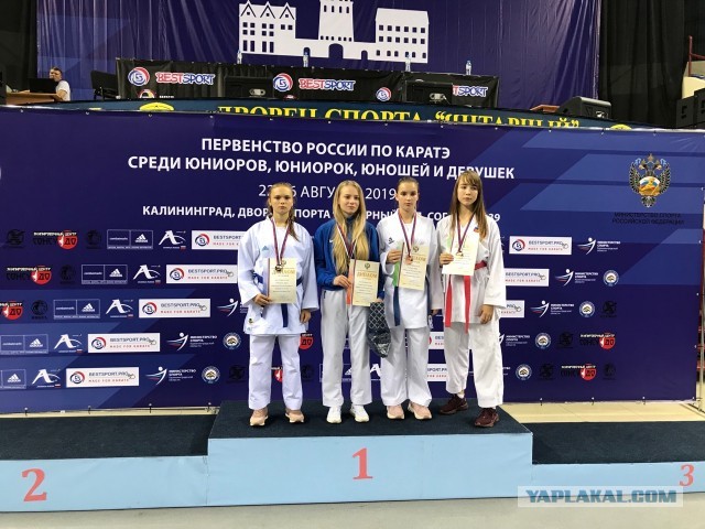 Новая чемпионка России по каратэ, Мария Зотова, валит с ног своей красотой