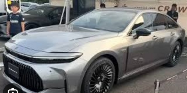 Парни, какую бы машину поставили в гараж?