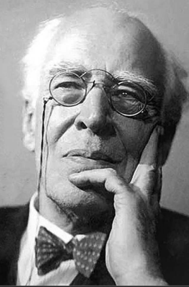 Немножко закулисья