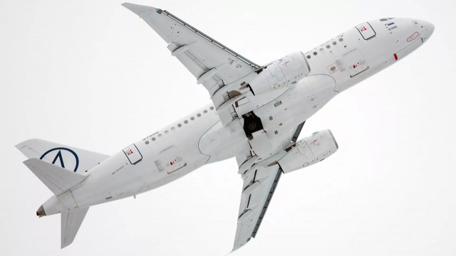 Алиханов: рейсы с импортозамещенным Superjet могут начаться в конце года