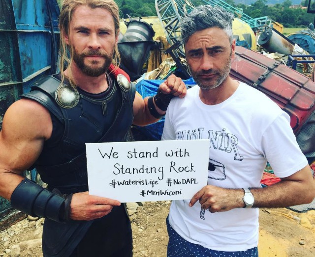«У нас есть Тор и Халк»: как голливудские знаменитости поддерживают протестующих в Северной Дакоте