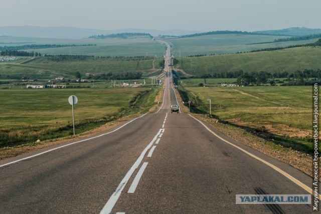 Есть ли дороги в России? Проехал до Магадана на машине и посмотрел