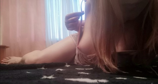 Девушкам всегда мало