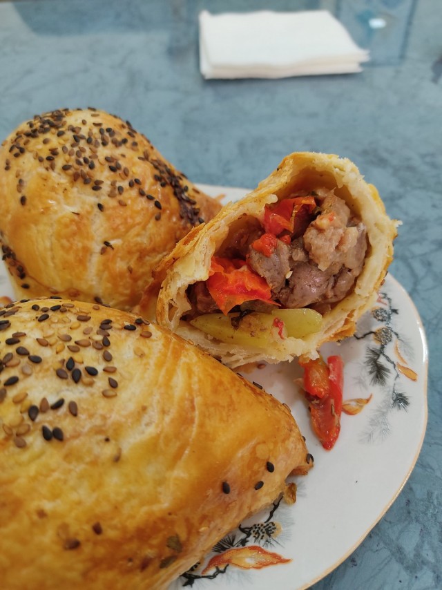 О вкусной и жирной пище. И ценах