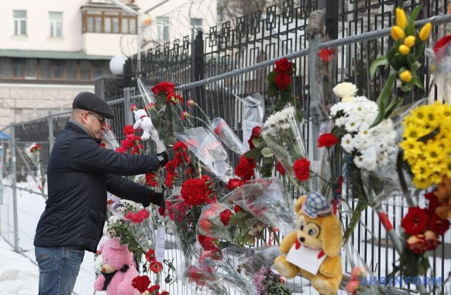 В Ейске на жилой дом упал самолёт