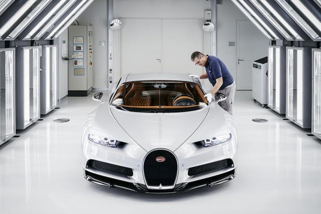 Как рождается самый крутой гиперкар планеты