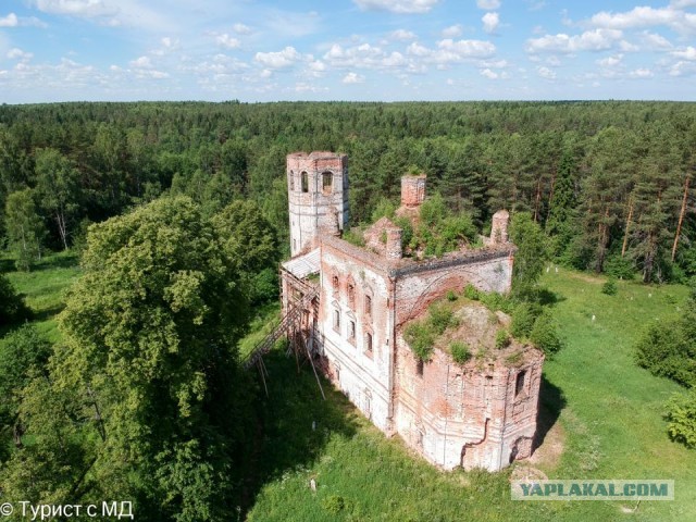 Где находится самая загадочная церковь-заброшка