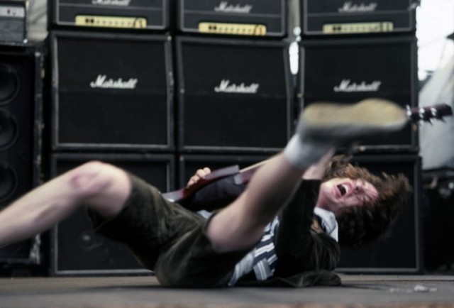 Музыка и музыканты: AC/DC по дороге в АД
