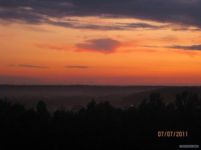 Желтое небо над Минском