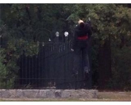 В Харькове на ограде церкви нашли труп