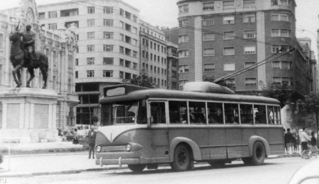 Игра на ЯПе: Угадай АВТО-9