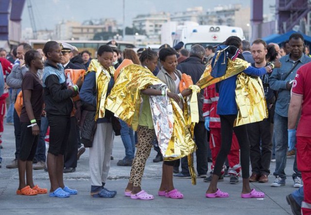 Беженцы стали массово прибывать на Сицилию