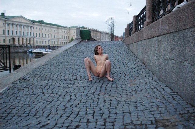 Девушки бывают разные