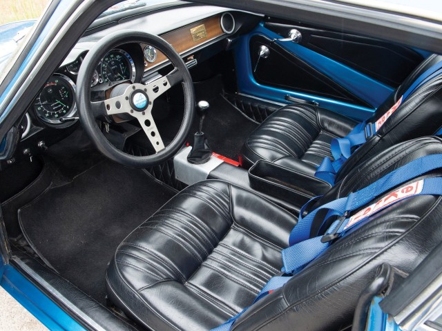 Автомелочь европейская. Ну, и не только. Красивых автофото пост