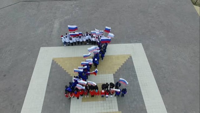 В Мариуполе заработал первый светофор