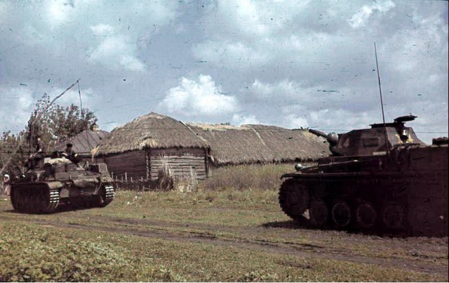 Цветные фотографии бронетехники времён Второй мировой войны