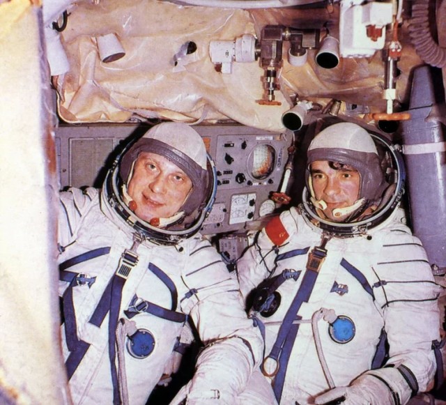 Умер советский космонавт Зудов, который единственный за всю историю посадил корабль на воду