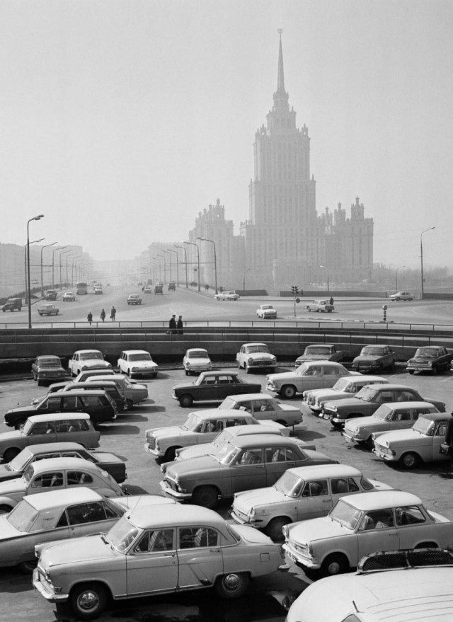 Москва и москвичи. Двадцатый век. 25.08.24