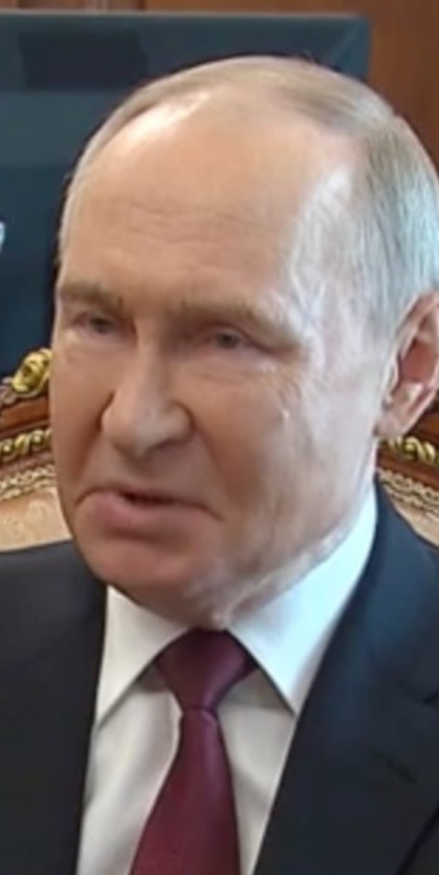 Президент России объявил пасхальное перемирие