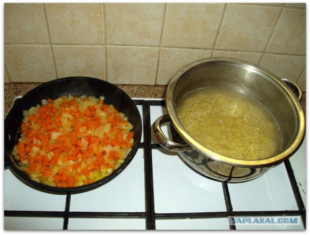 Киноа с грибами.
