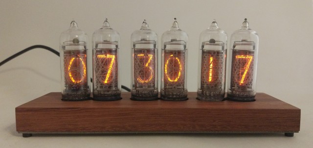 Часы на индикаторах ИН-14 - Nixie clock