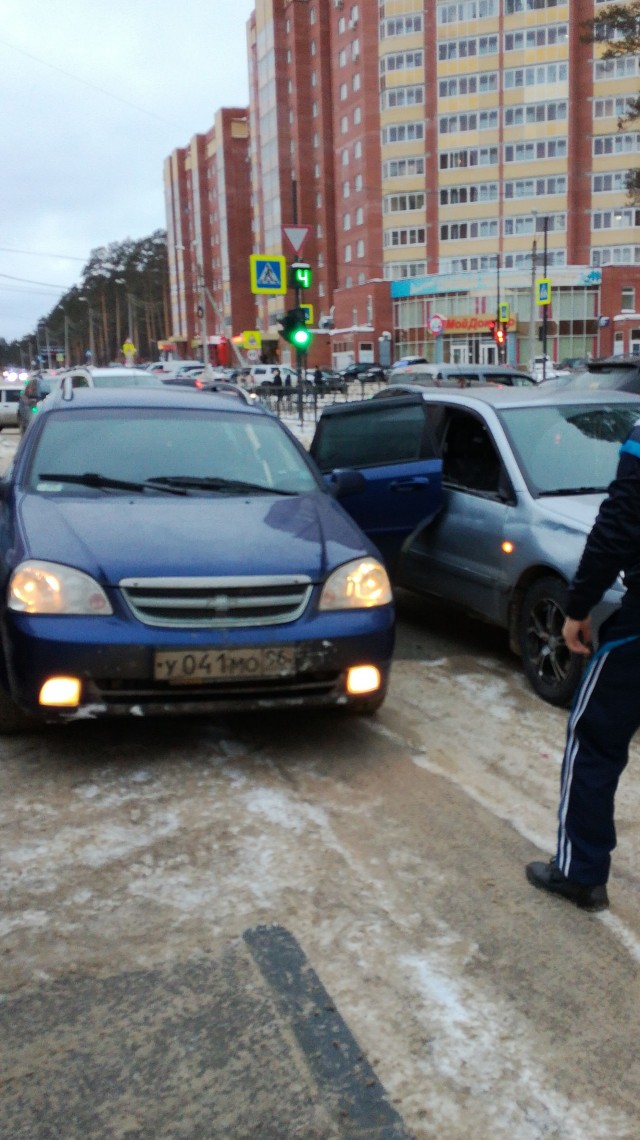 Дверь мне, так сказать, запили