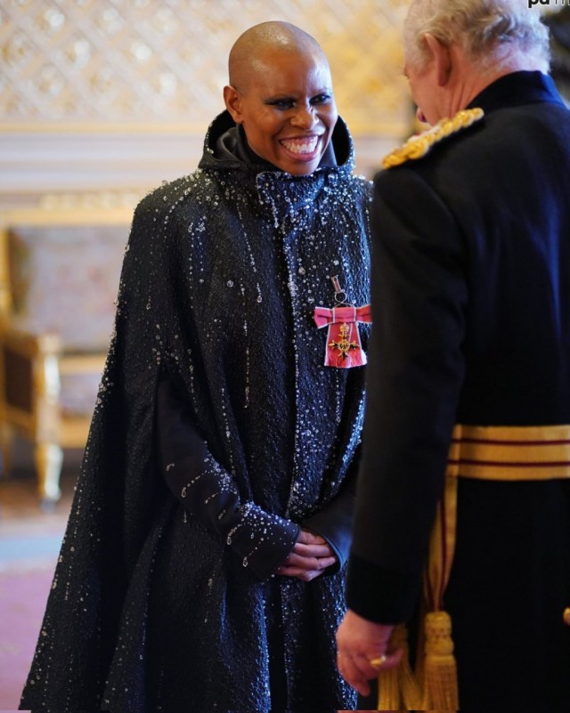 Певица Skunk Anansie Дебора Дайер была награждена Орденом Британской империи за заслуги в области музыки