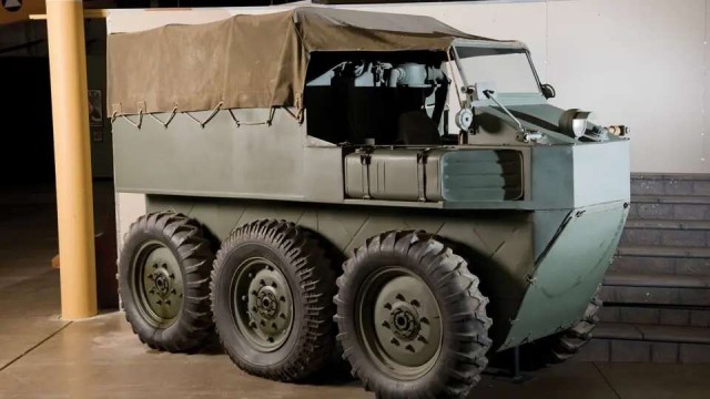 1942 White M3A1 Scout Car. Автопятница №140