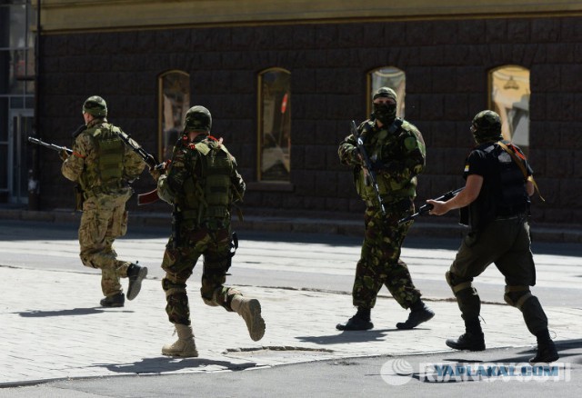 01.07.2014 центр Донецка, вежливые люди