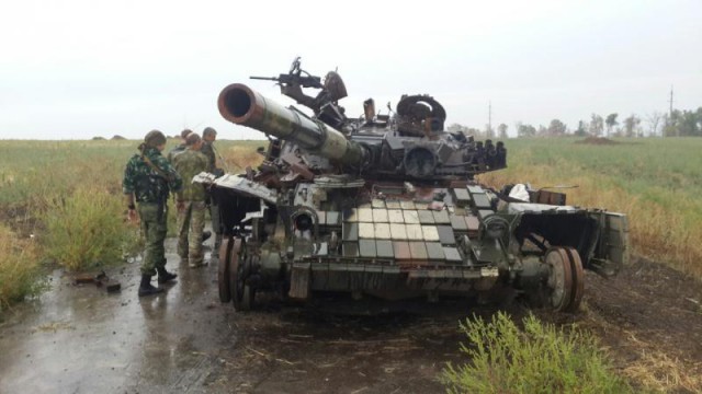Бронетанковый апокалипсис. Подбитые танки вооружённых сил Новороссии