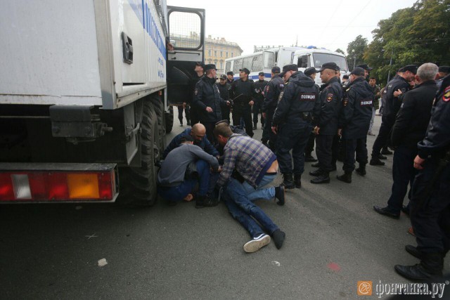 На Дворцовой задержали 60 мусульман