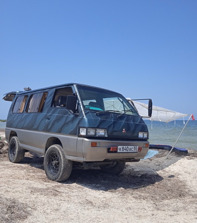 Mitsubishi Delica - История модели