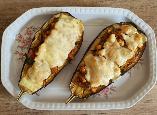 Запеканка ньокки с курицей и брокколи