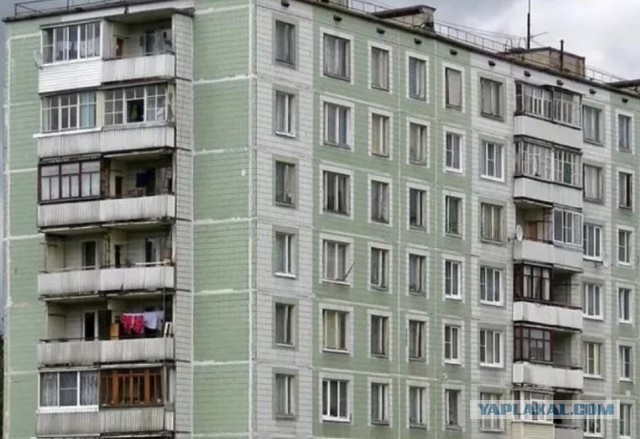 Петербургскому подполковнику выстрелили в лицо за курение на балконе