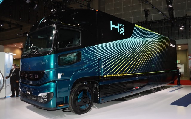 Mitsubishi Fuso экспериментирует с водородными грузовиками